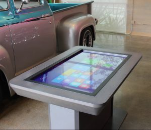 Horizon Display interactive touchscreen table and Fuse software